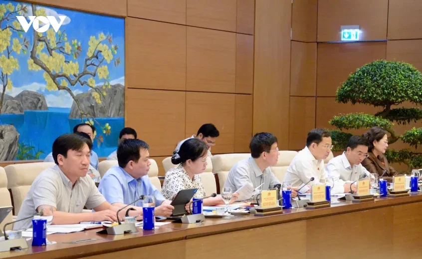 Chủ tịch Quốc hội Trần Thanh Mẫn làm việc với Văn phòng Quốc hội Chủ tịch Quốc hội Trần Thanh Mẫn làm việc với Văn phòng Quốc hội