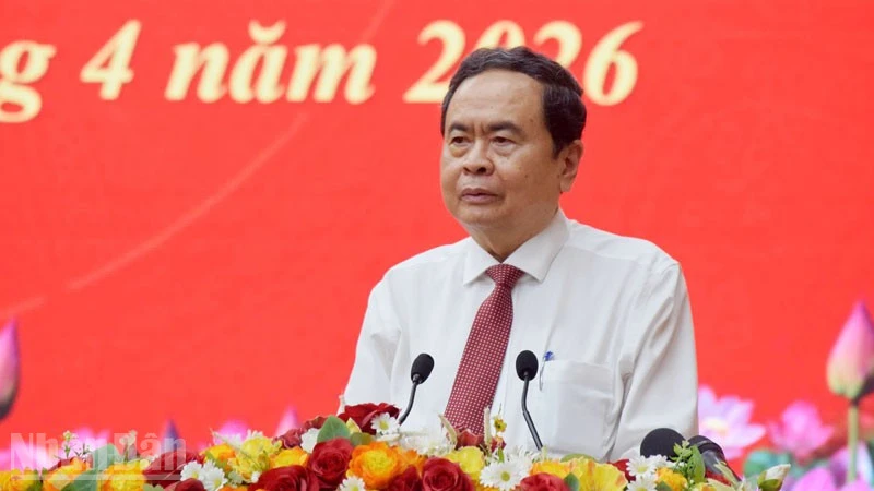 Chủ tịch Quốc hội Trần Thanh Mẫn thăm, tặng quà gia đình chính sách, người lao động tại An Giang Chủ tịch Quốc hội Trần Thanh Mẫn thăm, tặng quà gia đình chính sách, người lao động tại An Giang