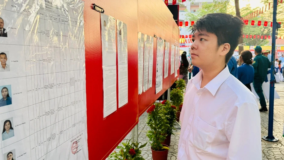 Chủ tịch Quốc hội Trần Thanh Mẫn thực hiện bầu cử tại xã Hóc Môn, Thành phố Hồ Chí Minh Chủ tịch Quốc hội Trần Thanh Mẫn thực hiện bầu cử tại xã Hóc Môn, Thành phố Hồ Chí Minh