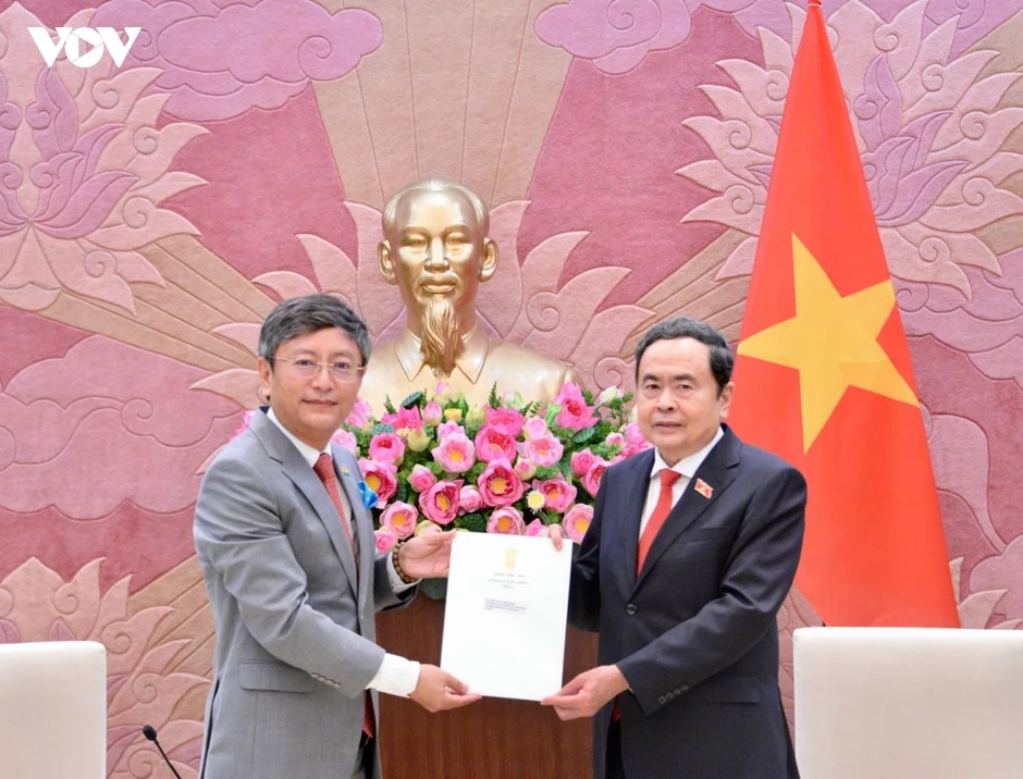 Chủ tịch Quốc hội Trần Thanh Mẫn tiếp Đại sứ Ấn Độ tại Việt Nam Chủ tịch Quốc hội Trần Thanh Mẫn tiếp Đại sứ Ấn Độ tại Việt Nam