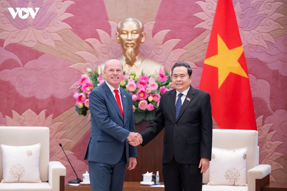 Chủ tịch Quốc hội Trần Thanh Mẫn tiếp Đại sứ Canada Jim Nickel Chủ tịch Quốc hội Trần Thanh Mẫn tiếp Đại sứ Canada Jim Nickel