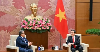 Chủ tịch Quốc hội Trần Thanh Mẫn tiếp Đại sứ Nhà nước Palestine Saadi Salama đến chào từ biệt