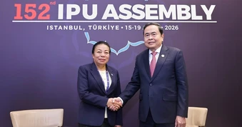 Chủ tịch Quốc hội Trần Thanh Mẫn tiếp Phó Chủ tịch Quốc hội Lào Sounthone Xayachak