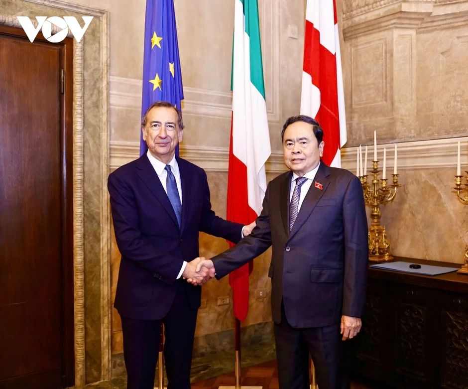 Chủ tịch Quốc hội Trần Thanh Mẫn tiếp Thị trưởng Thành phố Milan Giuseppe Sala Chủ tịch Quốc hội Trần Thanh Mẫn tiếp Thị trưởng Thành phố Milan Giuseppe Sala