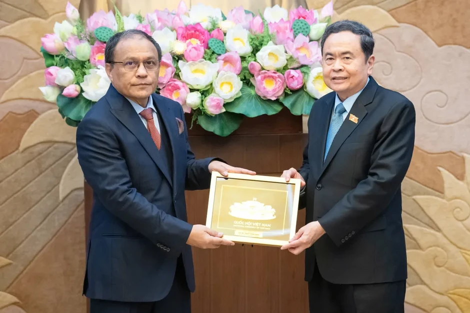 Chủ tịch Quốc hội Trần Thanh Mẫn tiếp Tổng Chưởng lý Malaysia Chủ tịch Quốc hội Trần Thanh Mẫn tiếp Tổng Chưởng lý Malaysia