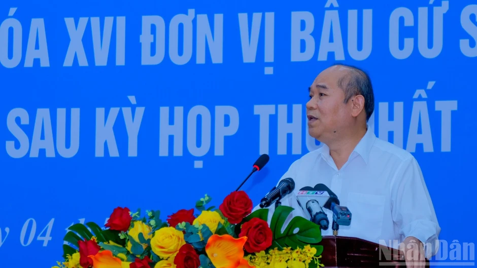 Chủ tịch Quốc hội Trần Thanh Mẫn tiếp xúc cử tri tại Thành phố Hồ Chí Minh Chủ tịch Quốc hội Trần Thanh Mẫn tiếp xúc cử tri tại Thành phố Hồ Chí Minh