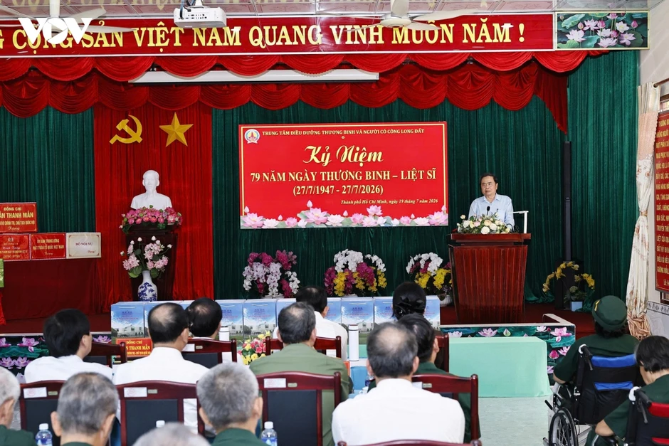 Chủ tịch Quốc hội tri ân người có công, thăm Mẹ Việt Nam Anh hùng Chủ tịch Quốc hội tri ân người có công, thăm Mẹ Việt Nam Anh hùng