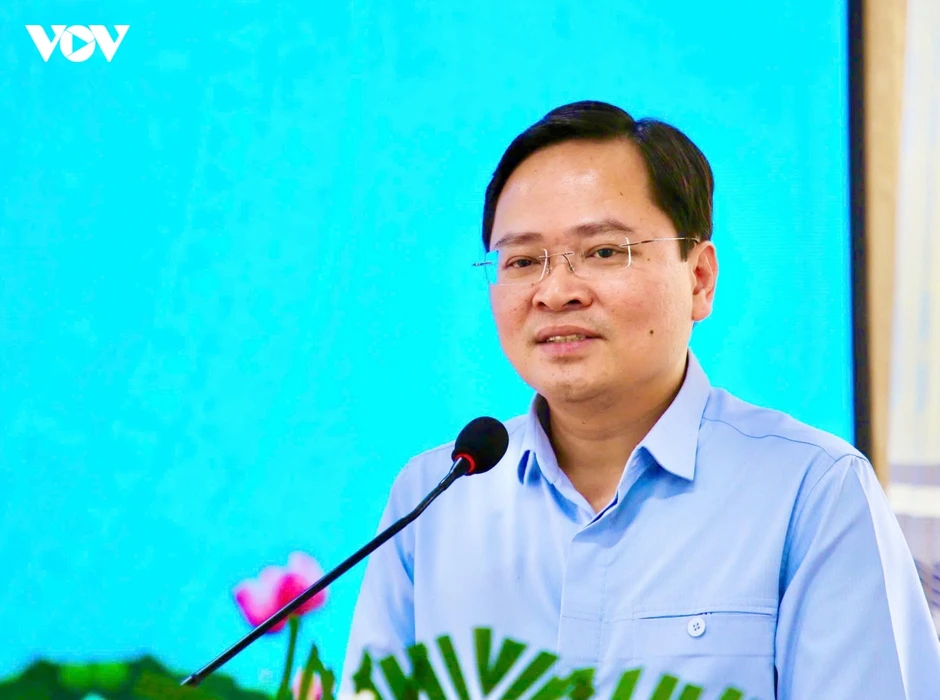 Chủ tịch Tổng LĐLĐ Việt Nam thăm, tặng quà gia đình chính sách ở Đà Nẵng Chủ tịch Tổng LĐLĐ Việt Nam thăm, tặng quà gia đình chính sách ở Đà Nẵng