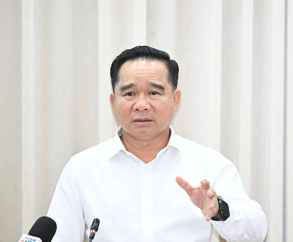 Chủ tịch TPHCM: Kết quả giải ngân đầu tư công là thước đo mức độ hoàn thành nhiệm vụ Chủ tịch TPHCM: Kết quả giải ngân đầu tư công là thước đo mức độ hoàn thành nhiệm vụ