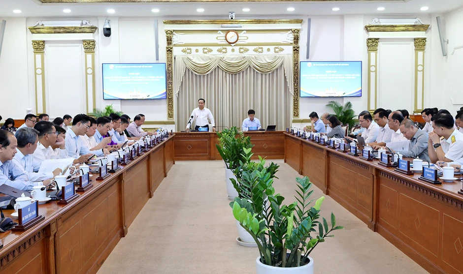 Chủ tịch TPHCM: Kết quả giải ngân đầu tư công là thước đo mức độ hoàn thành nhiệm vụ Chủ tịch TPHCM: Kết quả giải ngân đầu tư công là thước đo mức độ hoàn thành nhiệm vụ