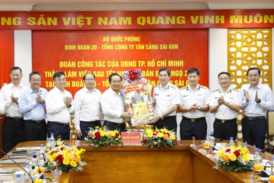 Chủ tịch UBND TPHCM Nguyễn Văn Được thăm, làm việc tại Tổng Công ty Tân Cảng Sài Gòn Chủ tịch UBND TPHCM Nguyễn Văn Được thăm, làm việc tại Tổng Công ty Tân Cảng Sài Gòn