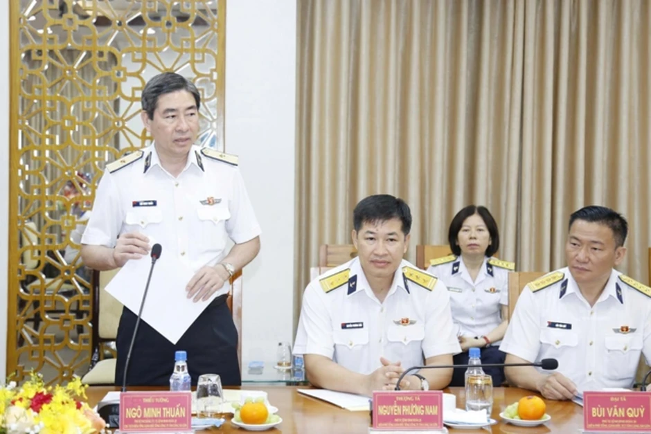 Chủ tịch UBND TPHCM Nguyễn Văn Được thăm, làm việc tại Tổng Công ty Tân Cảng Sài Gòn Chủ tịch UBND TPHCM Nguyễn Văn Được thăm, làm việc tại Tổng Công ty Tân Cảng Sài Gòn