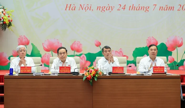 Chuẩn bị kỹ lưỡng cho Kỳ họp không thường lệ của Quốc hội Chuẩn bị kỹ lưỡng cho Kỳ họp không thường lệ của Quốc hội