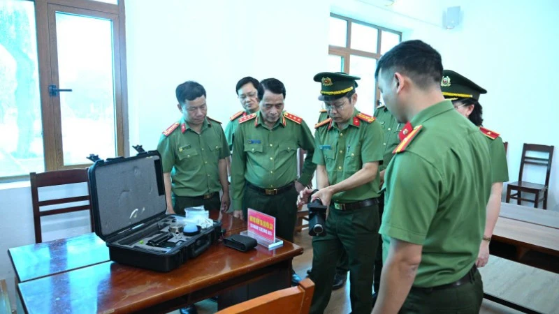 Chuẩn bị tốt các điều kiện đào tạo, huấn luyện nghiệp vụ bảo đảm an ninh hàng không Chuẩn bị tốt các điều kiện đào tạo, huấn luyện nghiệp vụ bảo đảm an ninh hàng không