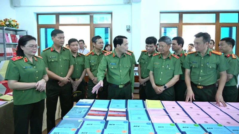 Chuẩn bị tốt các điều kiện đào tạo, huấn luyện nghiệp vụ bảo đảm an ninh hàng không Chuẩn bị tốt các điều kiện đào tạo, huấn luyện nghiệp vụ bảo đảm an ninh hàng không