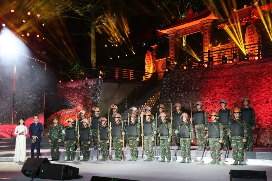 Chương trình cầu truyền hình trực tiếp “Sao sáng dẫn đường” tại điểm cầu Tuyên Quang