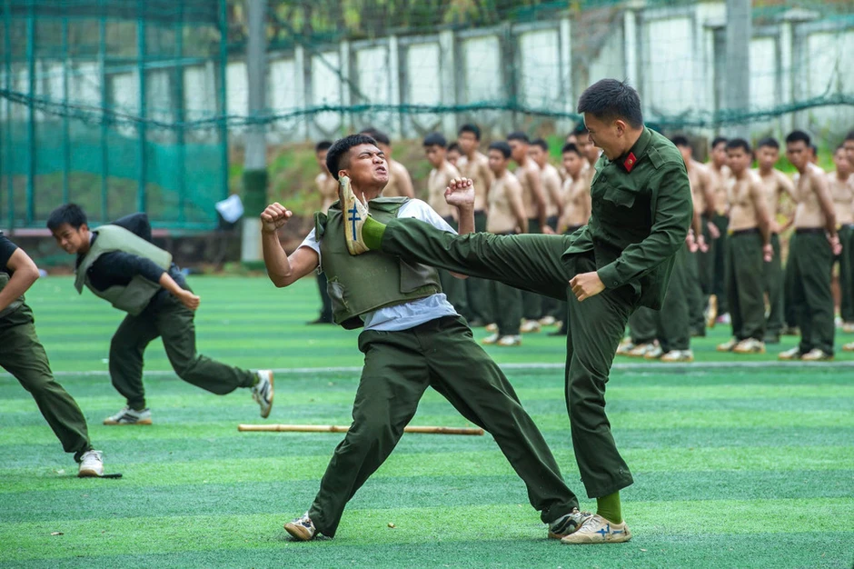 Chuyển đổi số trong huấn luyện ở Trung đoàn Cảnh sát cơ động Tây Nguyên Chuyển đổi số trong huấn luyện ở Trung đoàn Cảnh sát cơ động Tây Nguyên