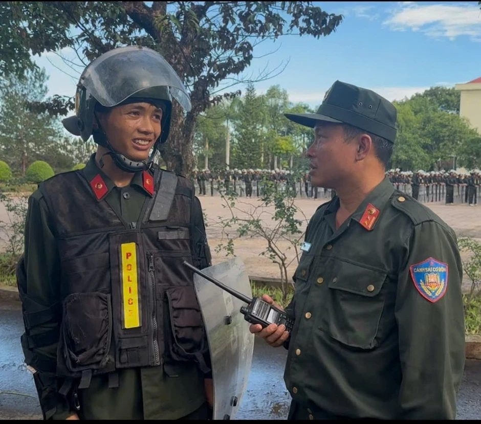 Chuyển đổi số trong huấn luyện ở Trung đoàn Cảnh sát cơ động Tây Nguyên Chuyển đổi số trong huấn luyện ở Trung đoàn Cảnh sát cơ động Tây Nguyên