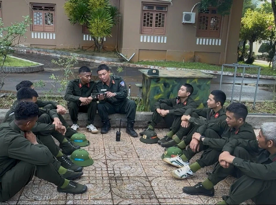 Chuyển đổi số trong huấn luyện ở Trung đoàn Cảnh sát cơ động Tây Nguyên Chuyển đổi số trong huấn luyện ở Trung đoàn Cảnh sát cơ động Tây Nguyên