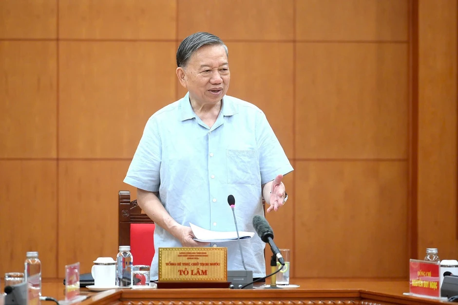 Chuyển mạnh từ khai thác sang công nghiệp chế biến sâu, làm chủ công nghệ vật liệu Chuyển mạnh từ khai thác sang công nghiệp chế biến sâu, làm chủ công nghệ vật liệu