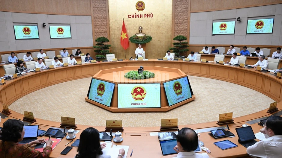 Có giải pháp hiệu quả giữ vững ổn định kinh tế vĩ mô, bảo đảm tăng trưởng và giải ngân vốn đầu tư công Có giải pháp hiệu quả giữ vững ổn định kinh tế vĩ mô, bảo đảm tăng trưởng và giải ngân vốn đầu tư công