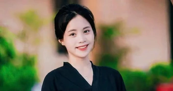 Cô giáo trẻ là người dân tộc Ơ Đu đầu tiên ứng cử đại biểu Quốc hội