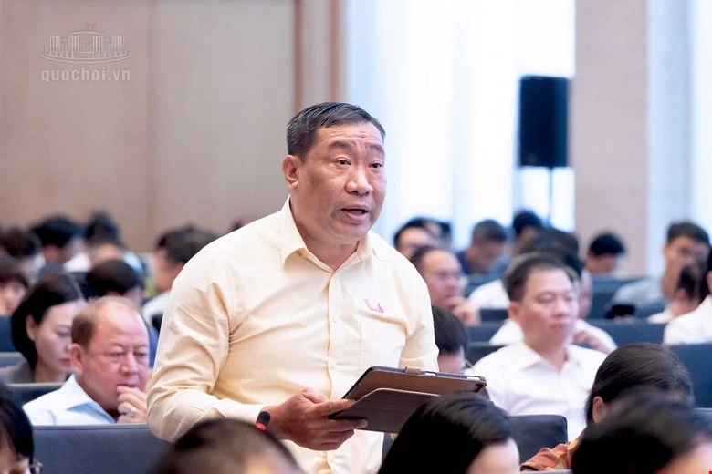 Có nên để tài xế xe công nghệ tự chịu toàn bộ mức đóng bảo hiểm xã hội? Có nên để tài xế xe công nghệ tự chịu toàn bộ mức đóng bảo hiểm xã hội?