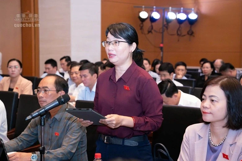 Có nên để tài xế xe công nghệ tự chịu toàn bộ mức đóng bảo hiểm xã hội? Có nên để tài xế xe công nghệ tự chịu toàn bộ mức đóng bảo hiểm xã hội?