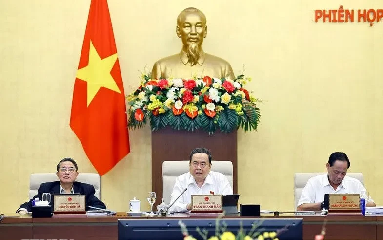 Cơ quan đại diện ở nước ngoài phải “mở đường”. không chỉ “đưa tin” Cơ quan đại diện ở nước ngoài phải “mở đường”. không chỉ “đưa tin”