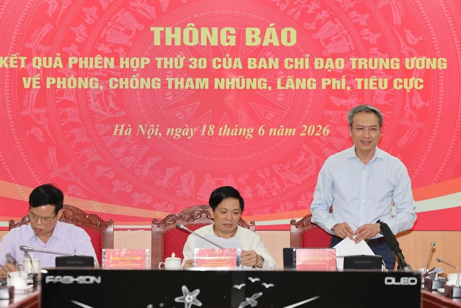 Có tình trạng sử dụng doanh nghiệp trung gian che giấu dòng tiền tham nhũng Có tình trạng sử dụng doanh nghiệp trung gian che giấu dòng tiền tham nhũng