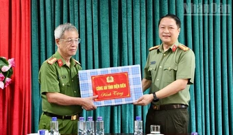 Công an Điện Biên tổ chức nhiều hoạt động chăm lo cán bộ, chiến sĩ có hoàn cảnh khó khăn