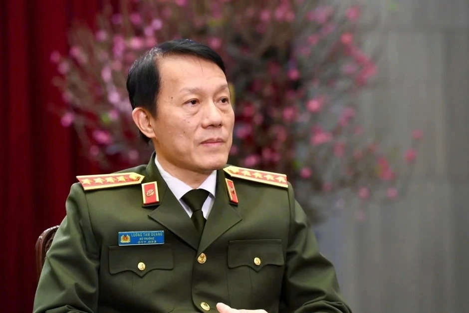 Công an nhân dân phát huy truyền thống, đáp ứng yêu cầu nhiệm vụ ở tầm cao mới Công an nhân dân phát huy truyền thống, đáp ứng yêu cầu nhiệm vụ ở tầm cao mới