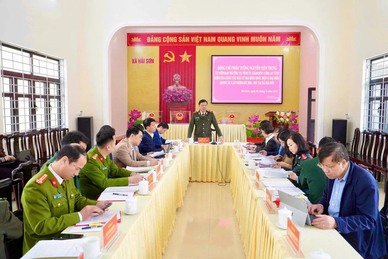 Công an Quảng Ninh tăng cường bảo đảm an ninh, an toàn phục vụ bầu cử
