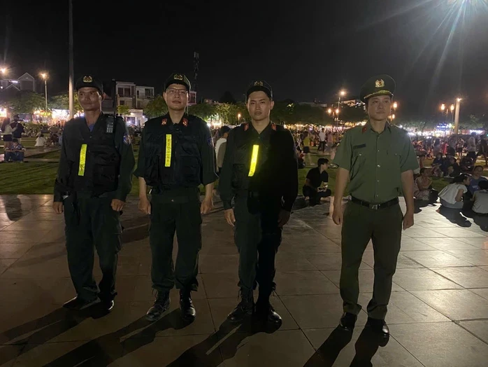 Công an TPHCM bảo đảm an ninh trật tự dịp Lễ 30-4 Công an TPHCM bảo đảm an ninh trật tự dịp Lễ 30-4