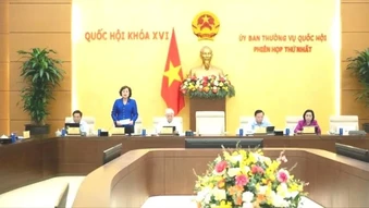 Công bố các nghị quyết của Quốc hội và của Ủy ban Thường vụ Quốc hội