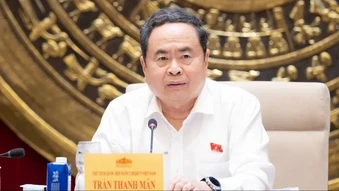 Công bố nghị quyết về cơ chế, chính sách đặc thù tháo gỡ vướng mắc các dự án tồn đọng, kéo dài