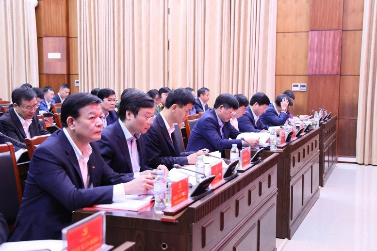 Công bố quyết định kiểm tra, giám sát của Bộ Chính trị, Ban Bí thư đối với Ban thường vụ Tỉnh ủy Điện Biên Công bố quyết định kiểm tra, giám sát của Bộ Chính trị, Ban Bí thư đối với Ban thường vụ Tỉnh ủy Điện Biên