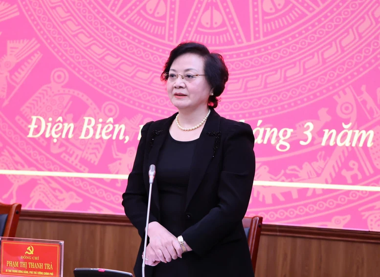 Công bố quyết định kiểm tra, giám sát của Bộ Chính trị, Ban Bí thư đối với Ban thường vụ Tỉnh ủy Điện Biên Công bố quyết định kiểm tra, giám sát của Bộ Chính trị, Ban Bí thư đối với Ban thường vụ Tỉnh ủy Điện Biên