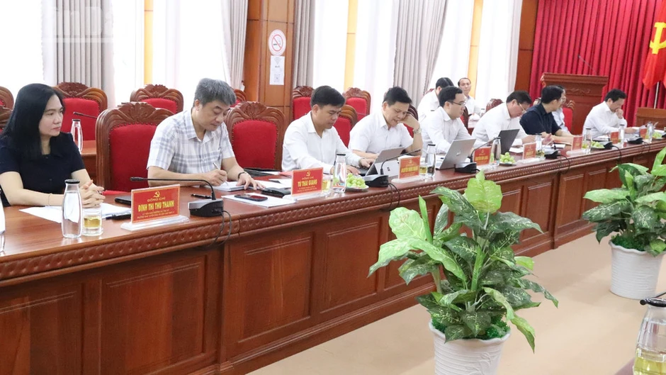Công bố quyết định kiểm tra, giám sát của Bộ Chính trị, Ban Bí thư năm 2026 với Ban Thường vụ Tỉnh ủy Đắk Lắk Công bố quyết định kiểm tra, giám sát của Bộ Chính trị, Ban Bí thư năm 2026 với Ban Thường vụ Tỉnh ủy Đắk Lắk