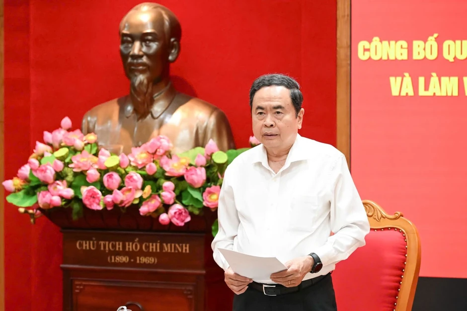 Công bố quyết định kiểm tra, giám sát của Bộ Chính trị, Ban Bí thư