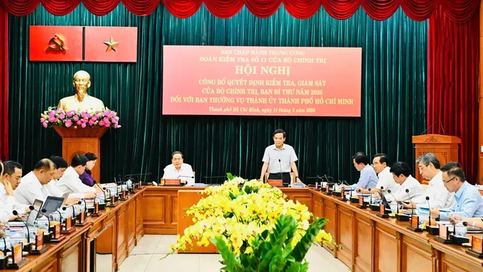 Công bố quyết định kiểm tra, giám sát đối với Ban Thường vụ Thành ủy Thành phố Hồ Chí Minh Công bố quyết định kiểm tra, giám sát đối với Ban Thường vụ Thành ủy Thành phố Hồ Chí Minh