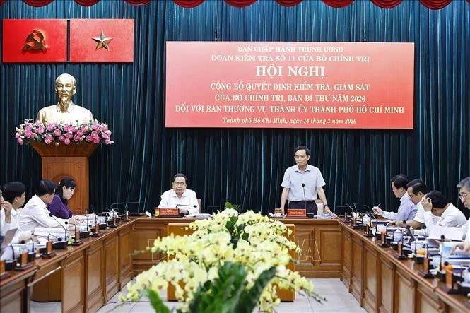 Công bố quyết định kiểm tra, giám sát đối với Ban thường vụ Thành ủy TPHCM Công bố quyết định kiểm tra, giám sát đối với Ban thường vụ Thành ủy TPHCM