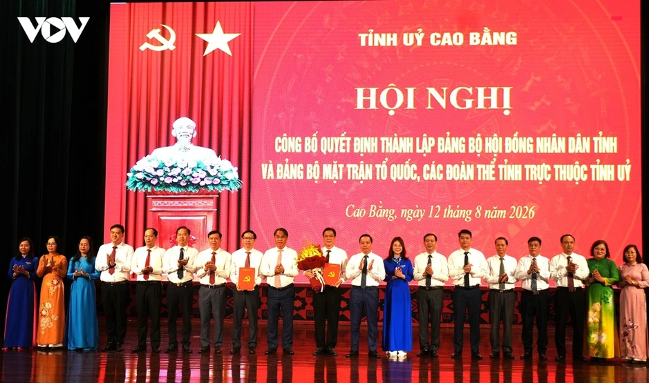 Công bố quyết định thành lập Đảng bộ HĐND tỉnh Cao Bằng Công bố quyết định thành lập Đảng bộ HĐND tỉnh Cao Bằng