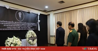 Cộng đồng người Việt Nam tại nhiều nước viếng Chủ tịch Quốc hội Lào