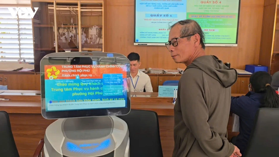Công nghệ số - "cánh tay nối dài" trong thế vừa làm vừa gỡ Công nghệ số - "cánh tay nối dài" trong thế vừa làm vừa gỡ