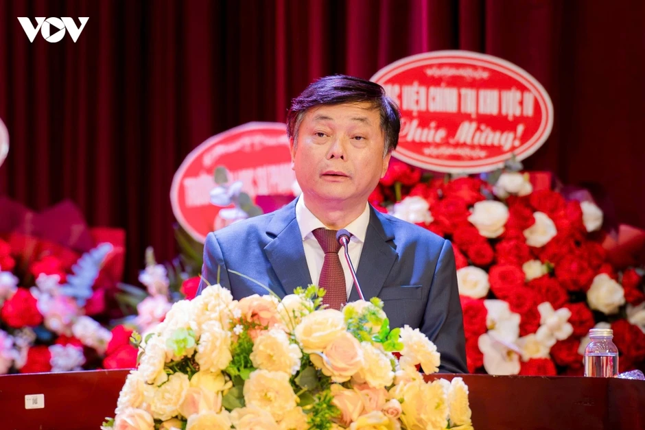 Công quyết định bổ nhiệm lại Giám đốc Học viện Báo chí và Tuyên truyền Công quyết định bổ nhiệm lại Giám đốc Học viện Báo chí và Tuyên truyền