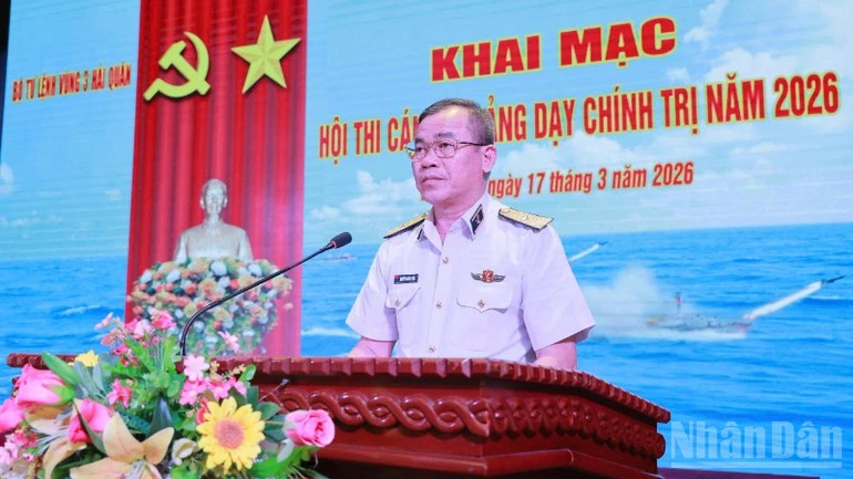 Công tác giáo dục chính trị - nền tảng xây dựng bản lĩnh, ý chí chiến đấu cho cán bộ, chiến sĩ