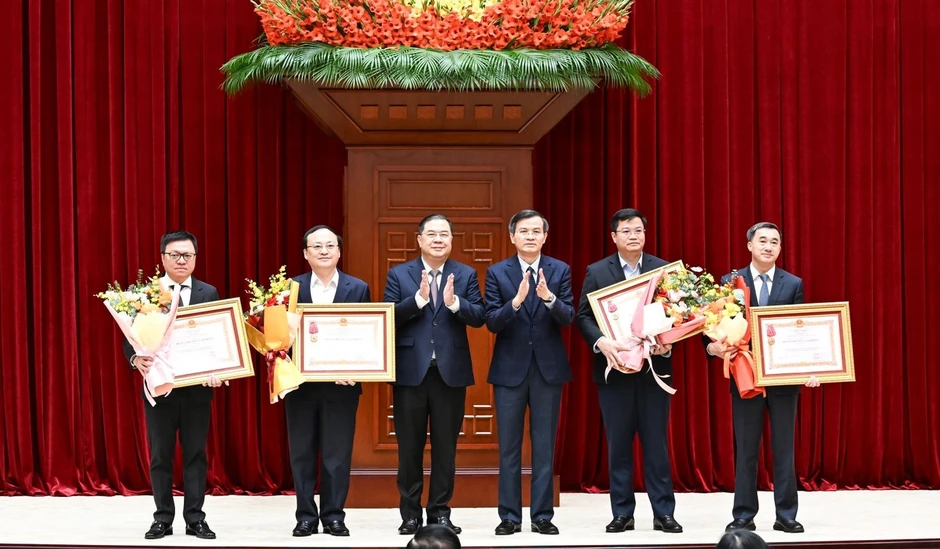 Công tác nhân sự Đại hội XIV được đổi mới về quy trình, cách làm Công tác nhân sự Đại hội XIV được đổi mới về quy trình, cách làm
