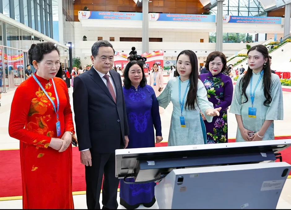 Công tác phụ nữ là nhiệm vụ của cả hệ thống chính trị Công tác phụ nữ là nhiệm vụ của cả hệ thống chính trị