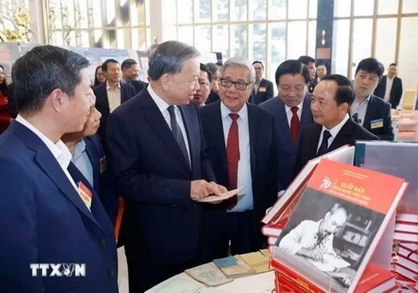 Công tác tuyên giáo – từ thống nhất nhận thức đến quy tụ lòng dân Công tác tuyên giáo – từ thống nhất nhận thức đến quy tụ lòng dân